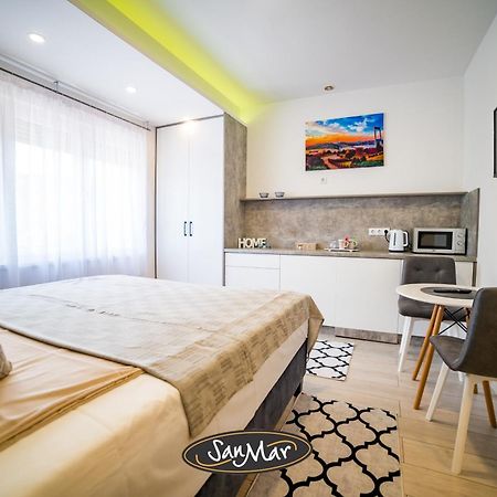 San-Mar Apartments Тузла Экстерьер фото