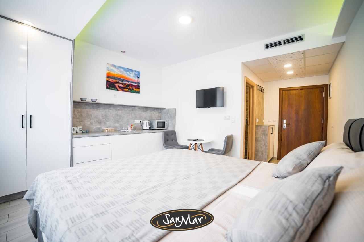 San-Mar Apartments Тузла Экстерьер фото